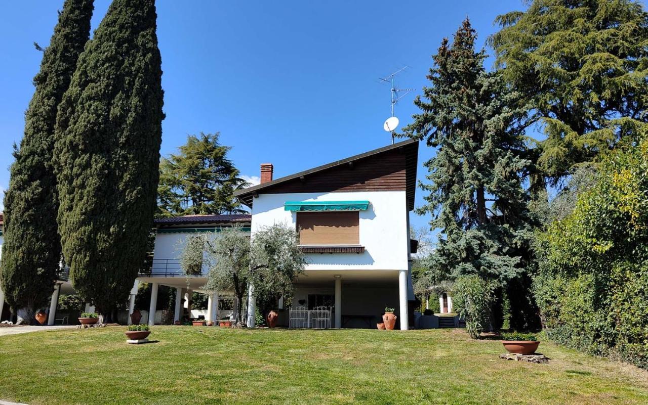 Cecilia Villa *